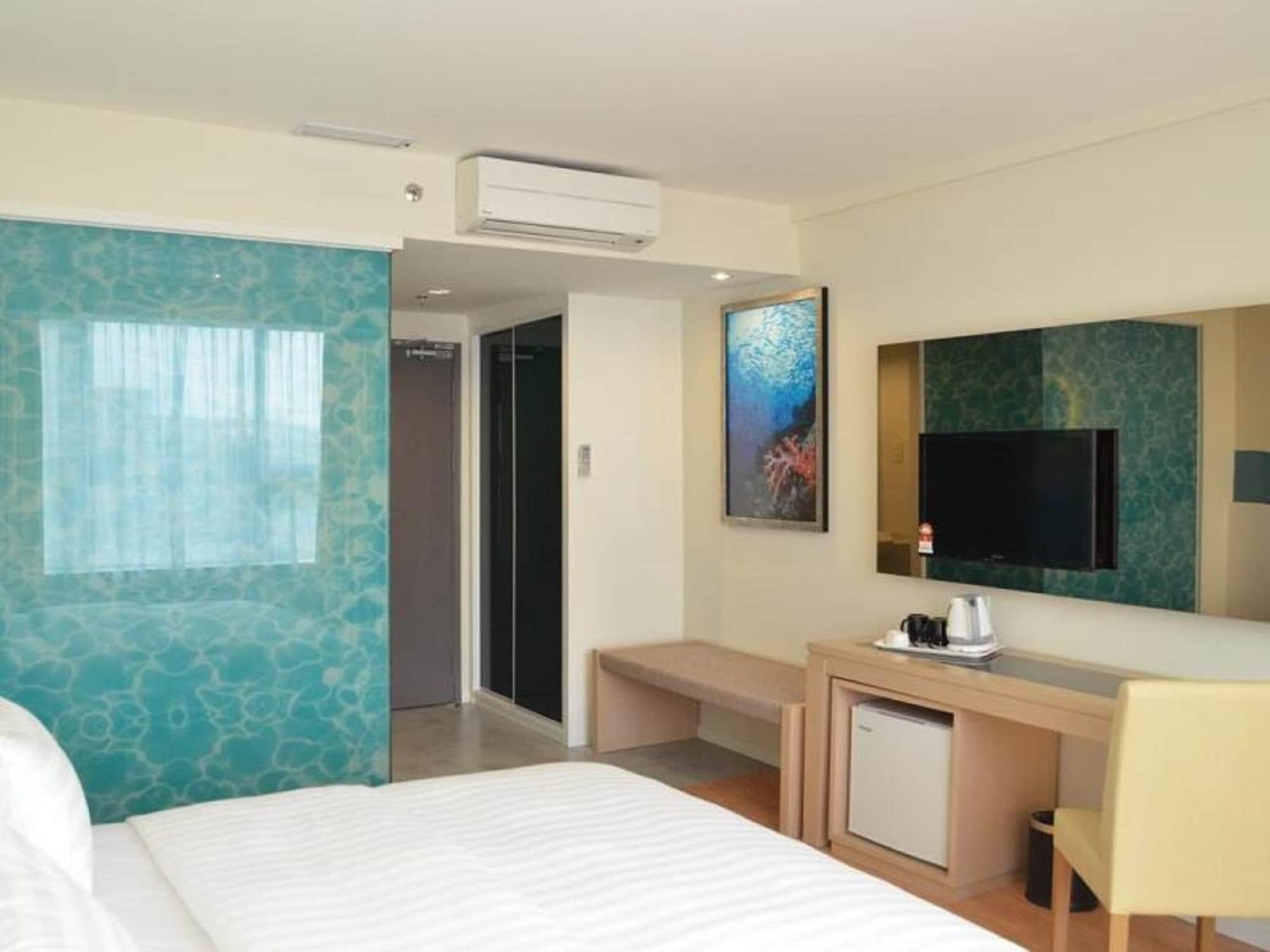 Oceania Hotel Kota Kinabalu Dış mekan fotoğraf