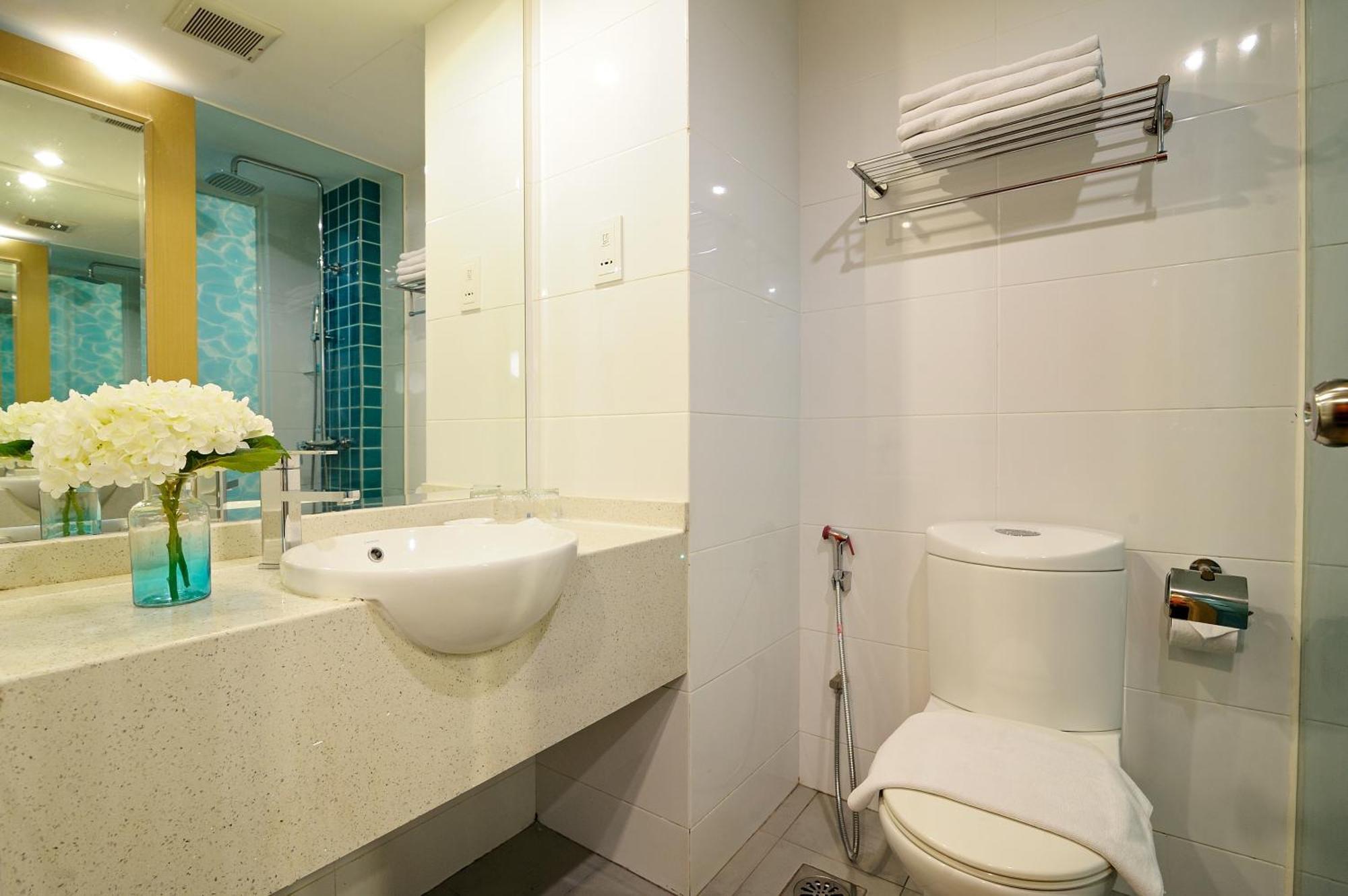 Oceania Hotel Kota Kinabalu Dış mekan fotoğraf