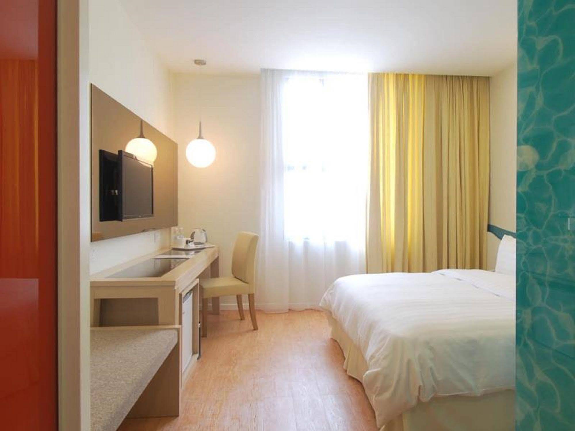 Oceania Hotel Kota Kinabalu Dış mekan fotoğraf