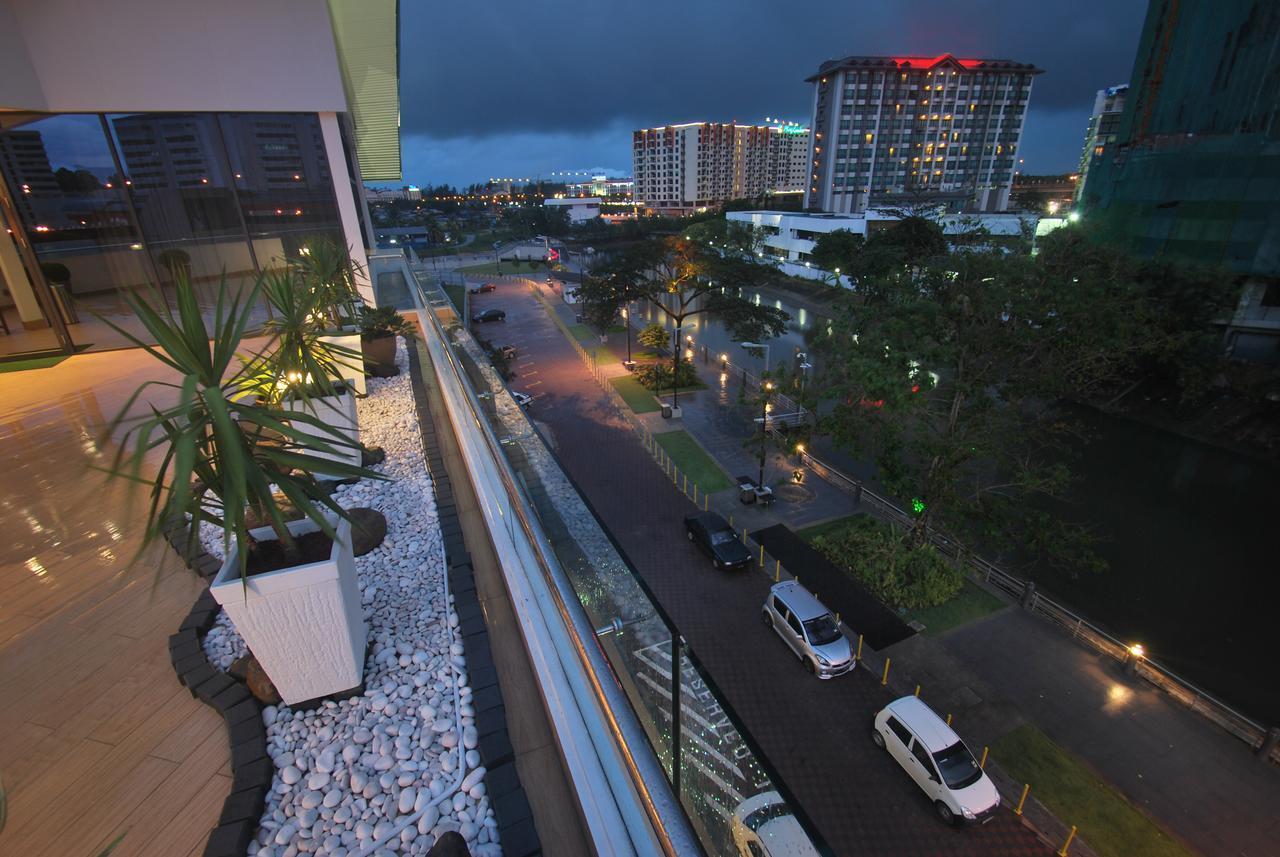 Oceania Hotel Kota Kinabalu Dış mekan fotoğraf