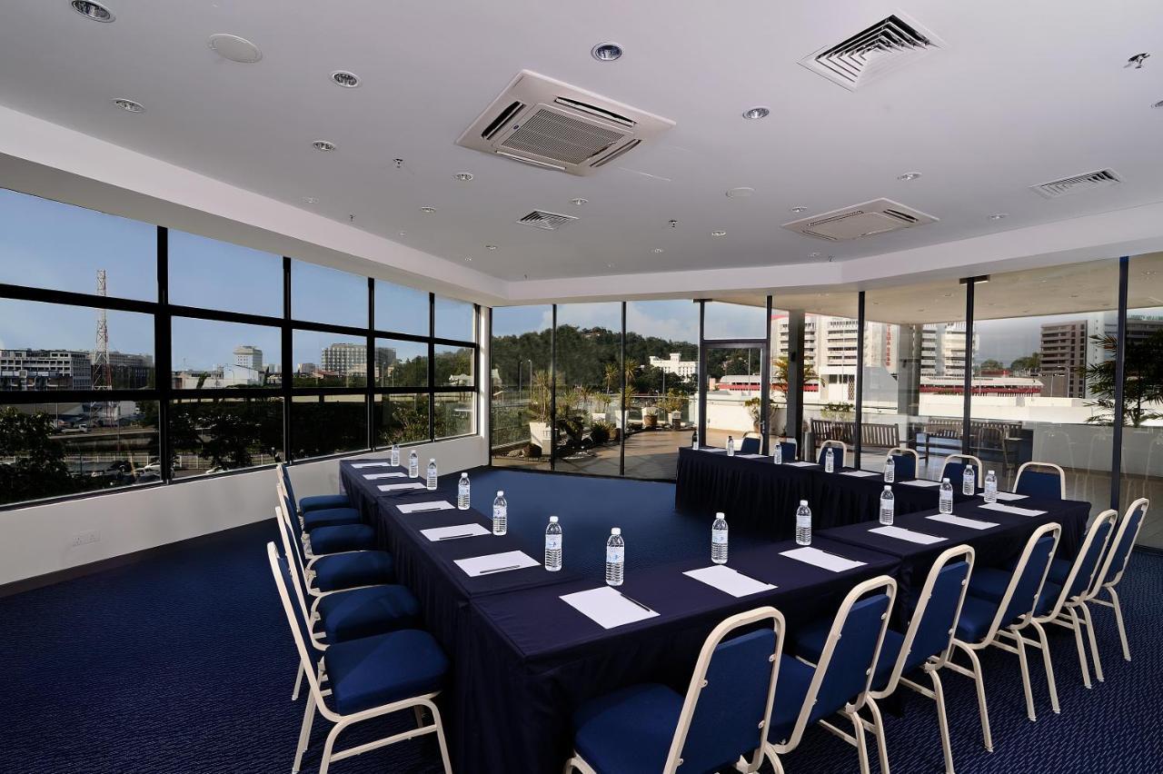 Oceania Hotel Kota Kinabalu Dış mekan fotoğraf